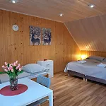 Pod Modrzewiem Appartamento Powidz (Slupca)