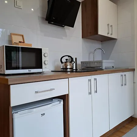 Pod Modrzewiem * Powidz (Slupca)