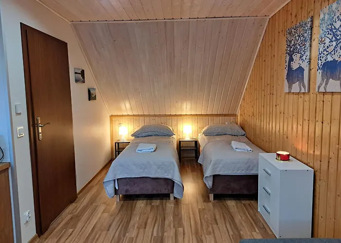 Pod Modrzewiem * Powidz (Slupca)